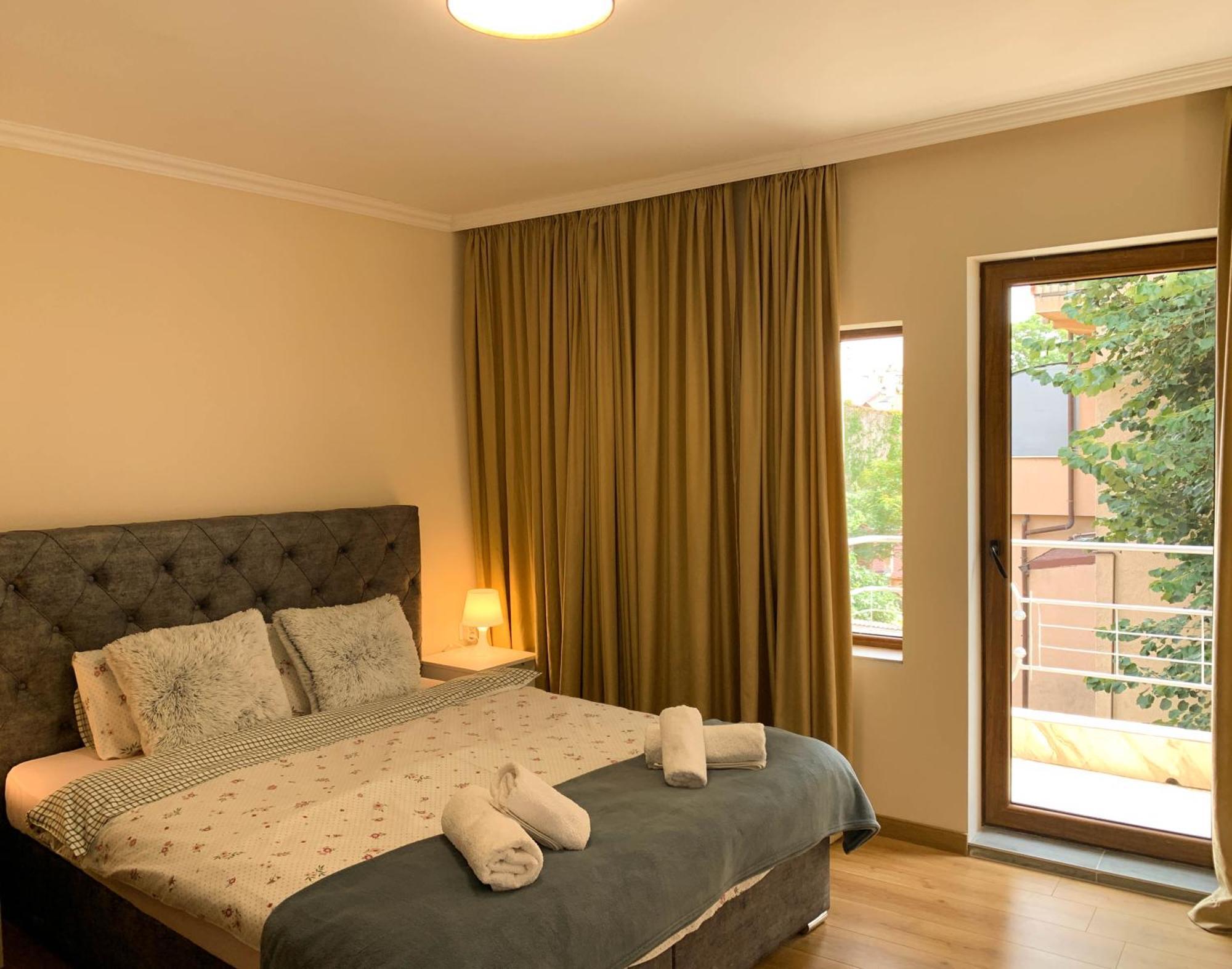 2-Bedroom Flat - Sunny Balcony Płowdiw Zewnętrze zdjęcie