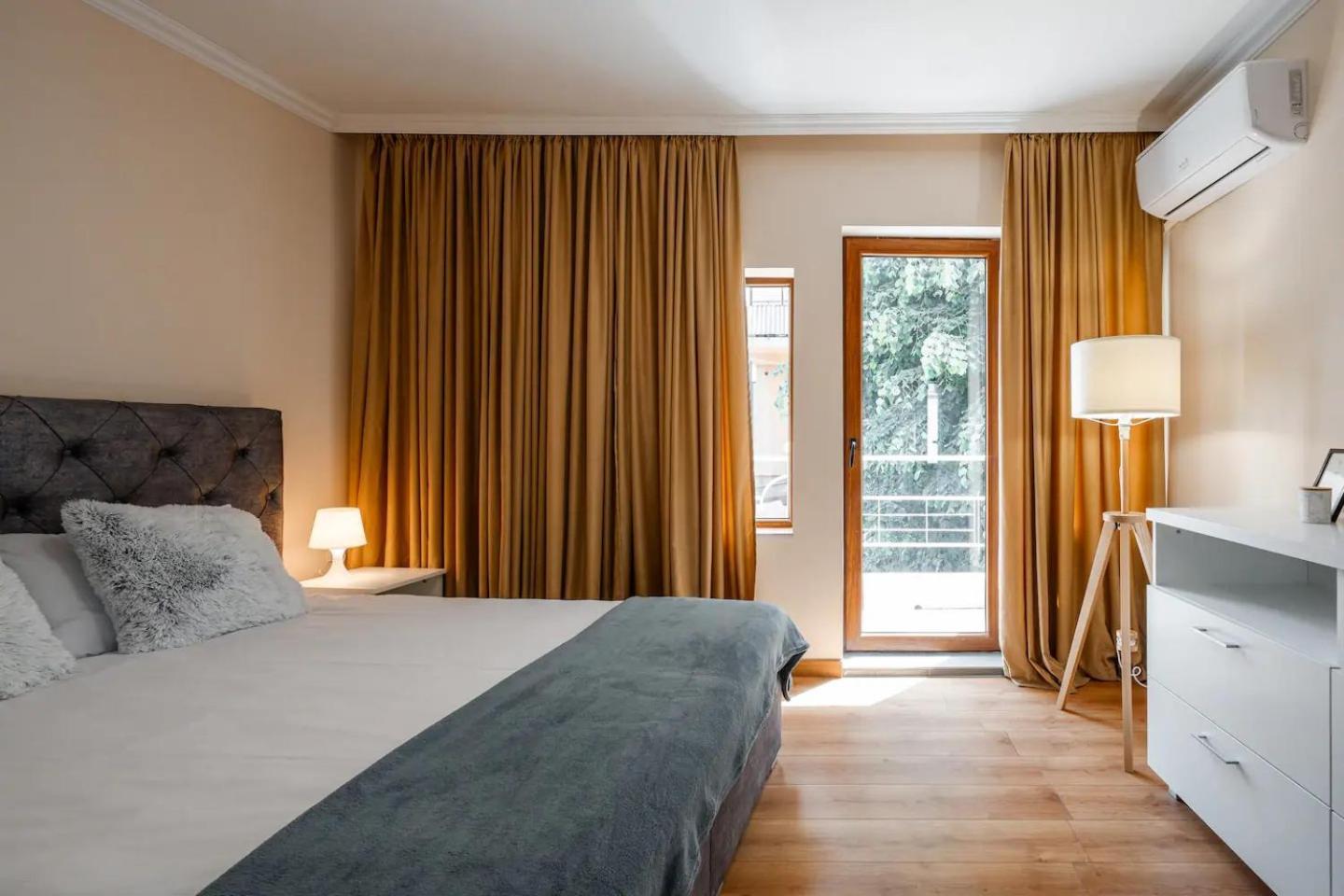 2-Bedroom Flat - Sunny Balcony Płowdiw Zewnętrze zdjęcie