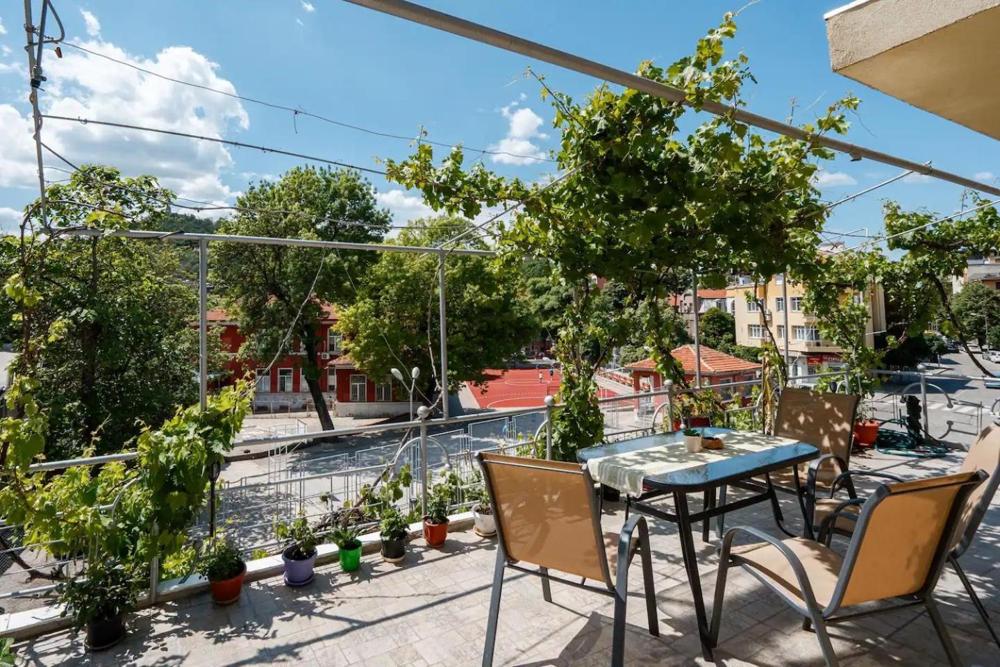 2-Bedroom Flat - Sunny Balcony Płowdiw Zewnętrze zdjęcie